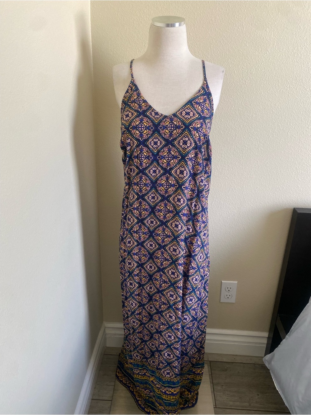 Old Navy Blue Patterned Maxi Slip Dress with Cream Accents